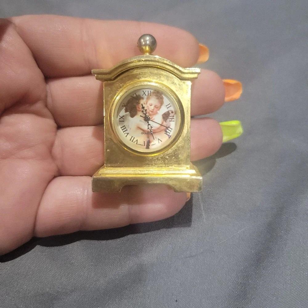 Miniature collectible Desk clock Cherub Guardian Angel Gold Tone